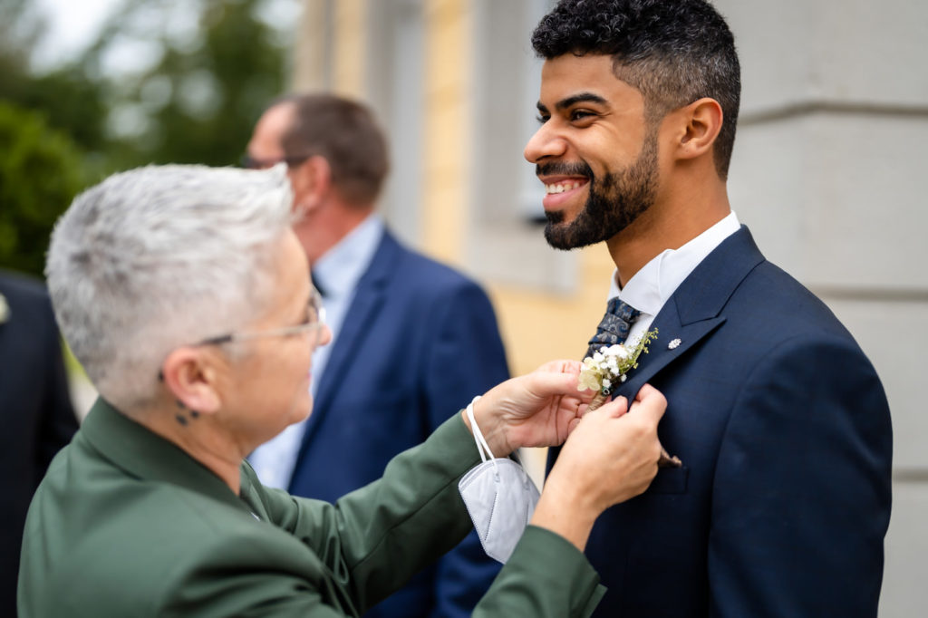 florian holl - hochzeitsfotograf Hochzeitsfotograf fotograf heiraten brautpaar kassel baunatal schloss Wilhemsthal calden 0026