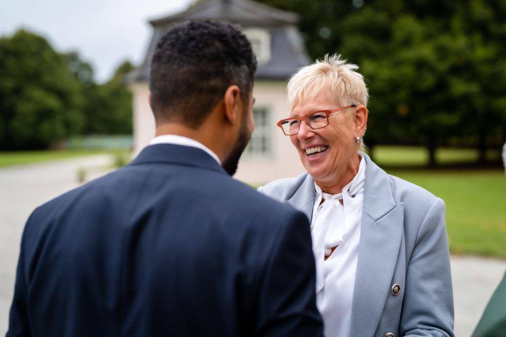 florian holl - hochzeitsfotograf Hochzeitsfotograf fotograf heiraten brautpaar kassel baunatal schloss Wilhemsthal calden 0027